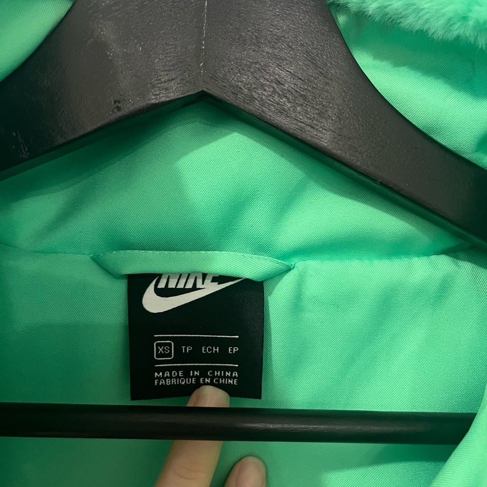 Nike Faux Fur Green Fuzzy Jacket with Black Swoosh - Picture 4 of 6